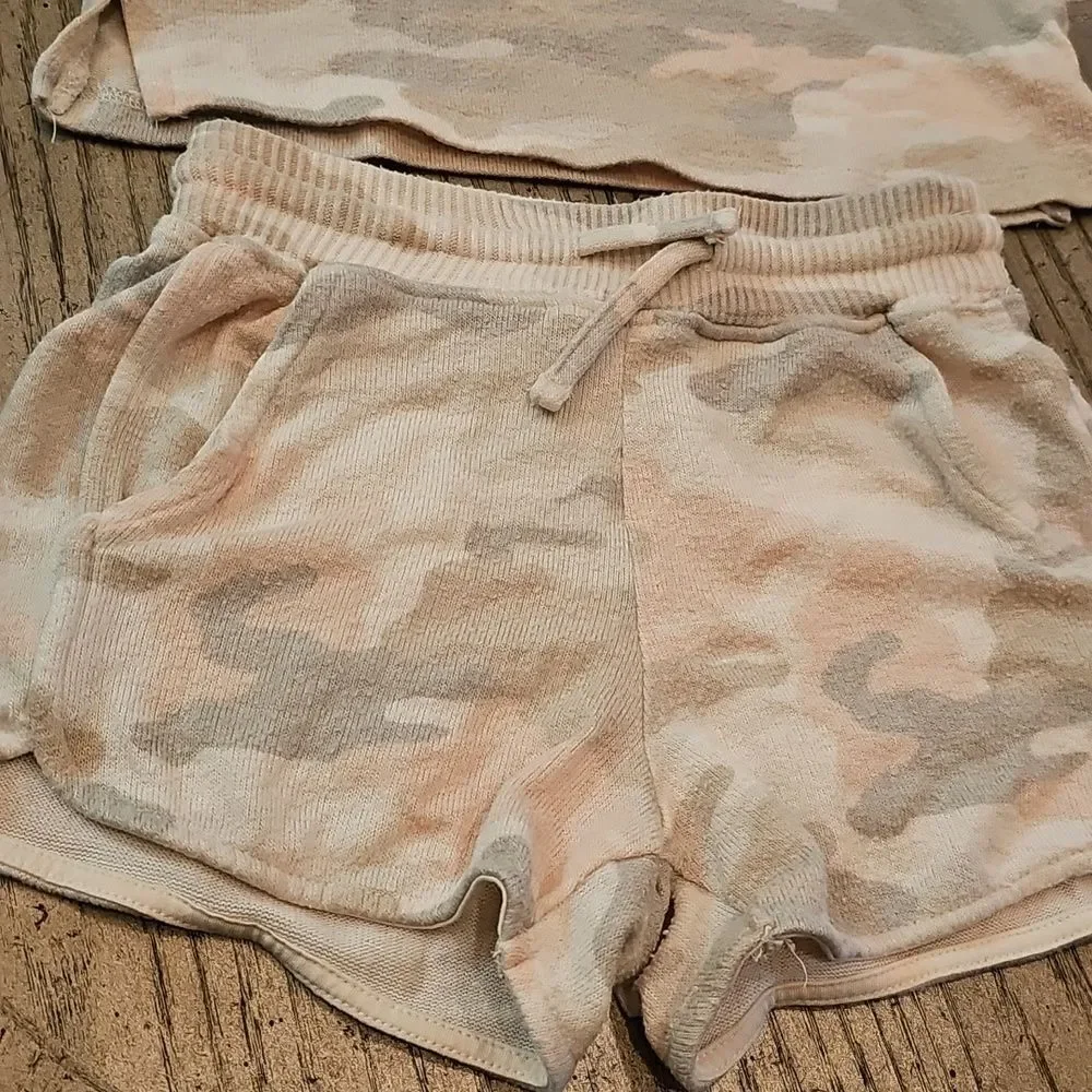 Camo Print Two-Piece Set Size XS 4-5